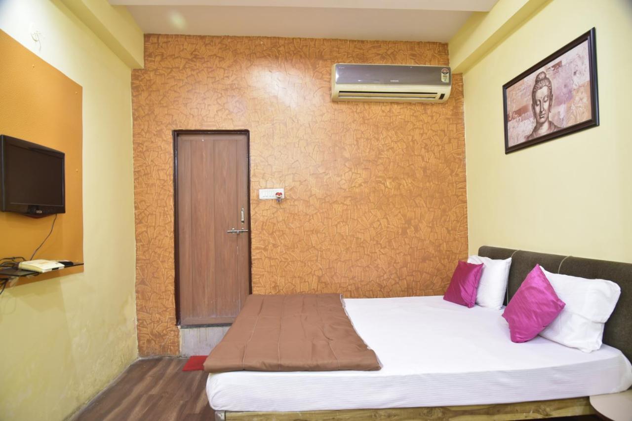 Hotel Drishti Inn Khāpri Extérieur photo